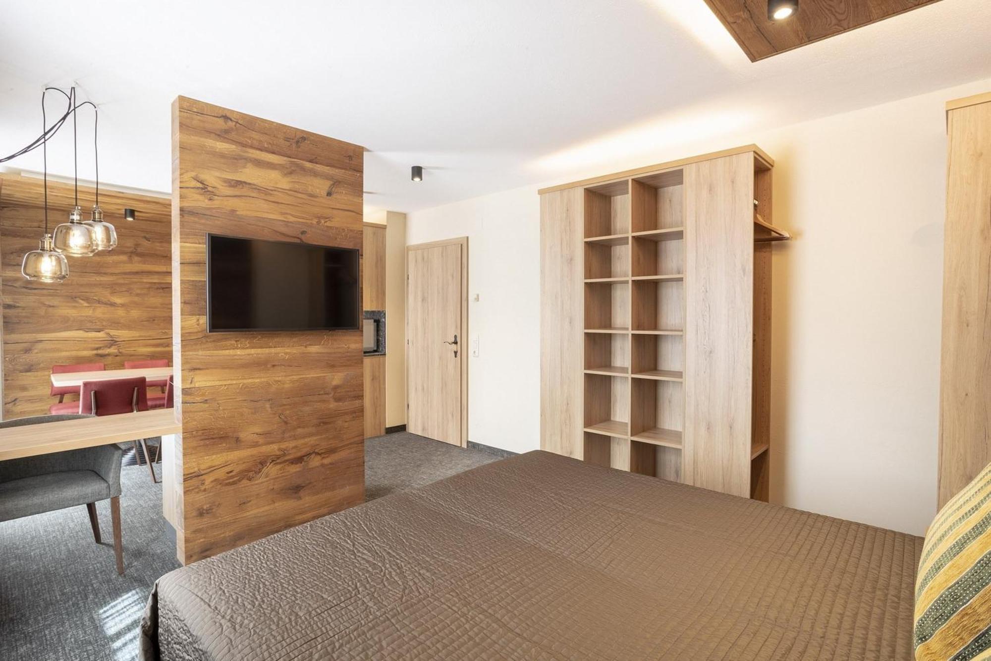 Hotel Neue Post เซลล์อัมเซ ภายนอก รูปภาพ