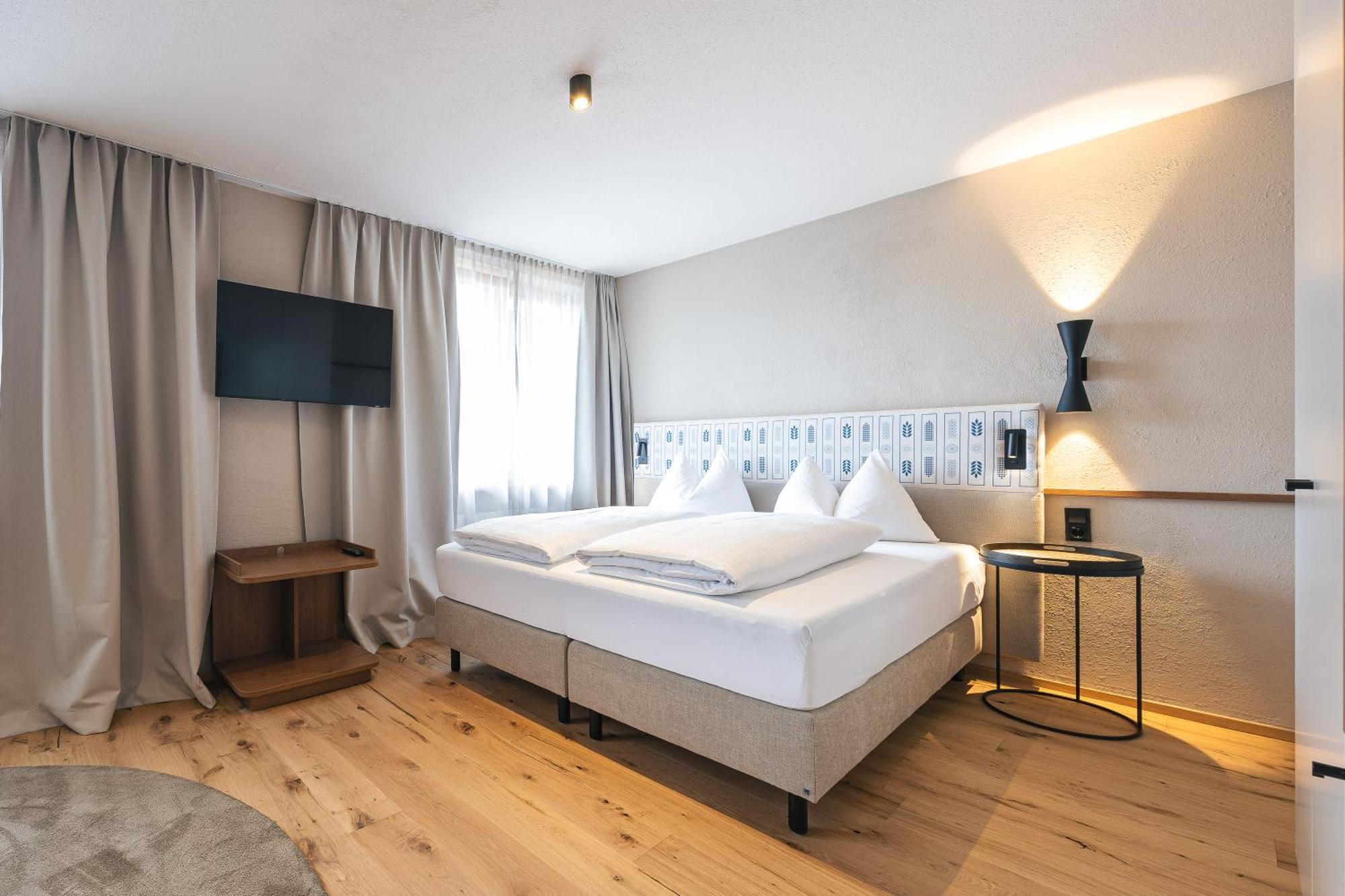 Hotel Neue Post เซลล์อัมเซ ภายนอก รูปภาพ